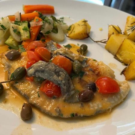 Hotel Ristorante Della Posta , Cama エクステリア 写真